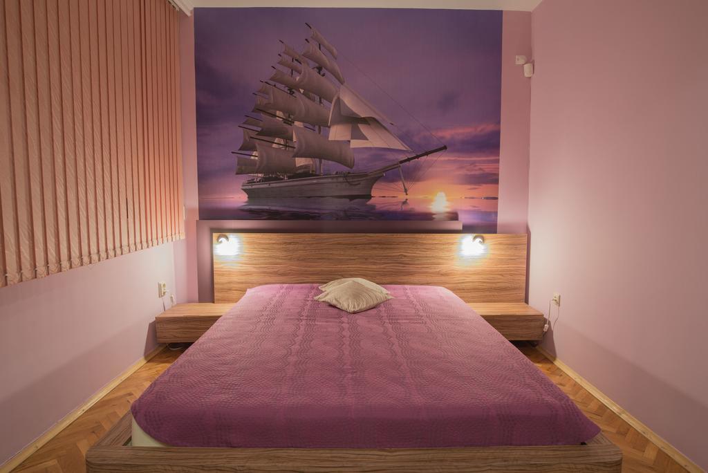 Sea Garden Plaza Apartment - Free Parking Burgas City Zimmer foto